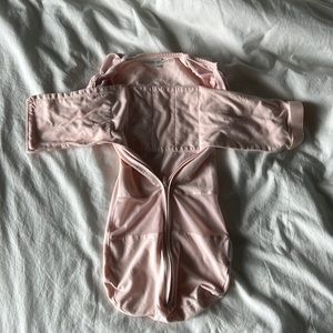 Happiest Baby Sleepea 5 second baby swaddle-pink-size M